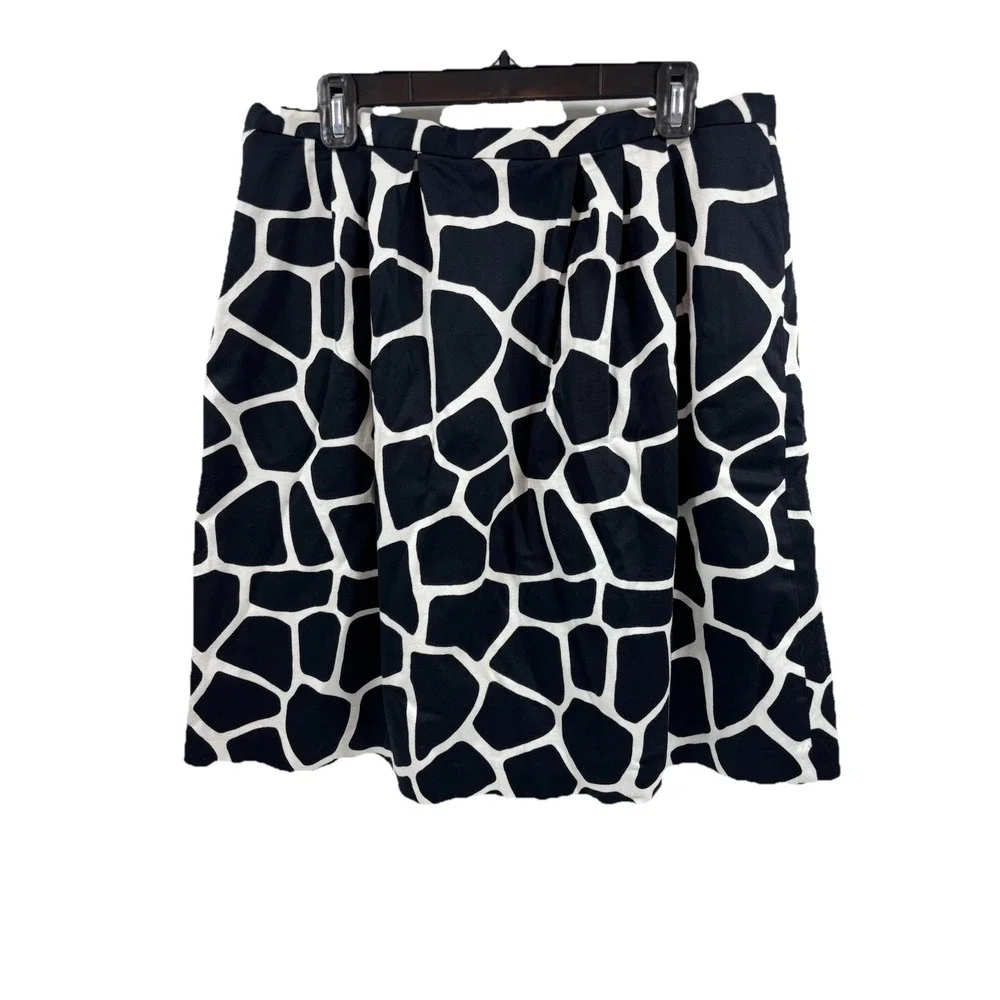 Michael Kors pockets your wardrobe